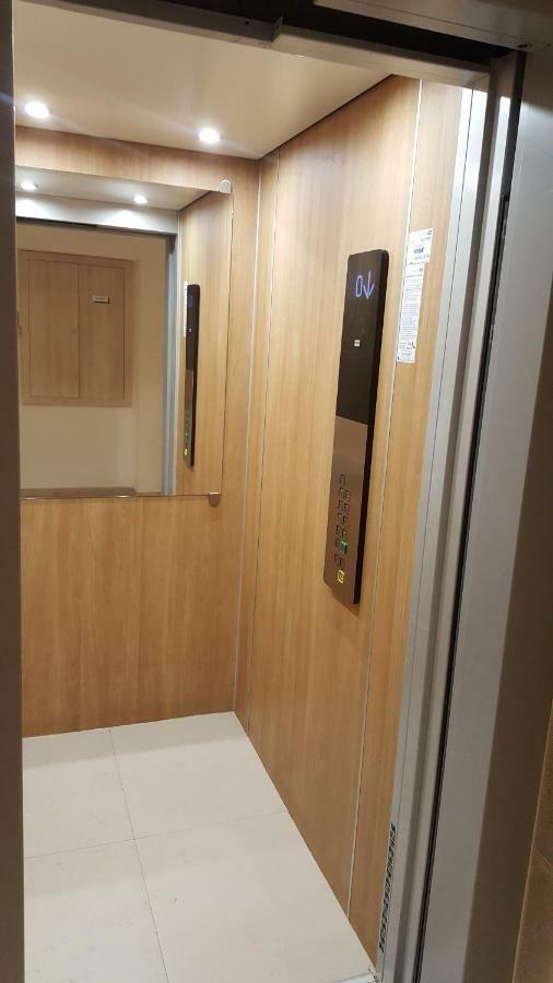 Apartment Alonisos Lux براشوف المظهر الخارجي الصورة
